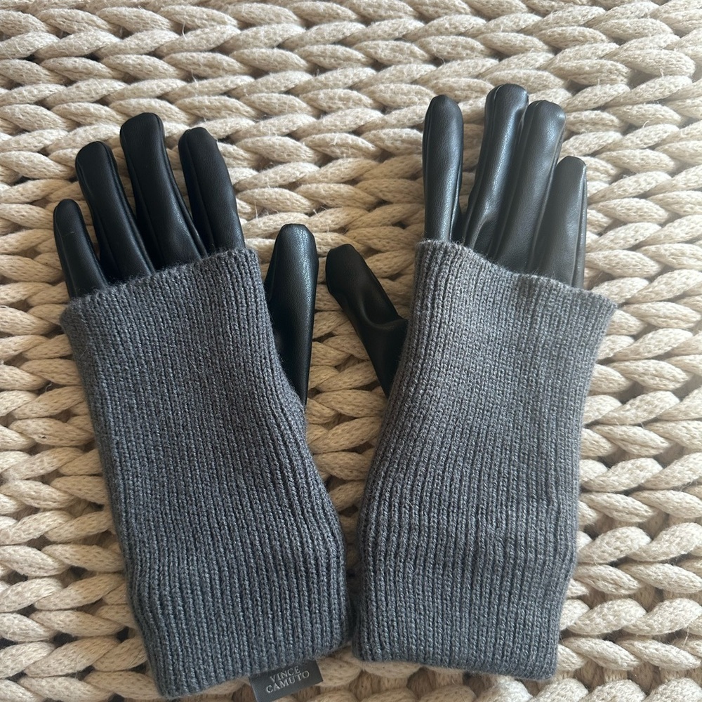 NWOT Vince Camuto Charcoal Knit and Pleather Gloves. Never worn.